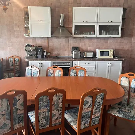 Vakantiehuis ненийски