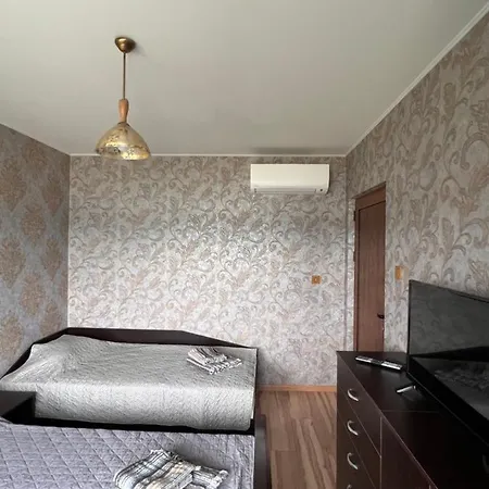 ненийски Лом