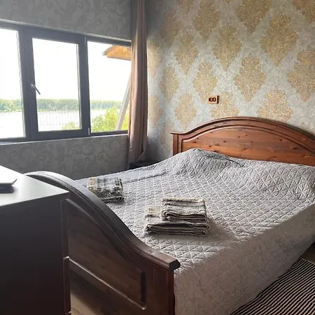 Vakantiehuis ненийски Lom