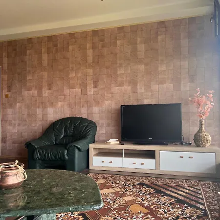 ненийски * Лом