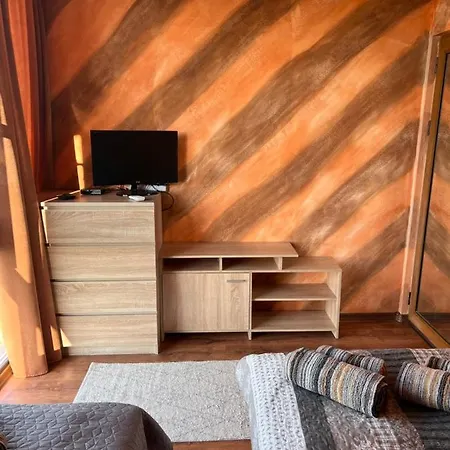 ненийски Лом