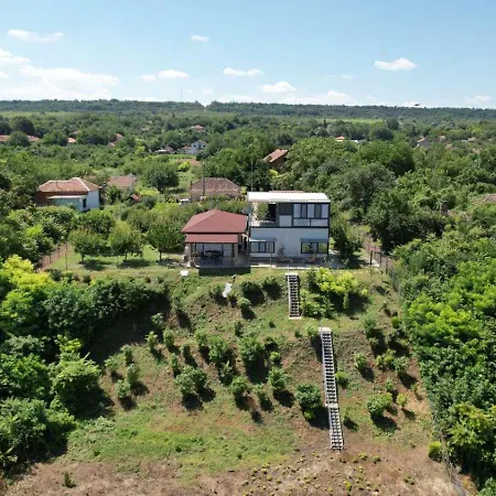 Vakantiehuis ненийски Lom