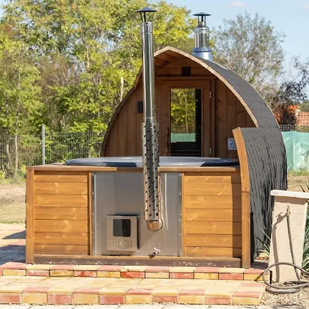 ненийски * Lom