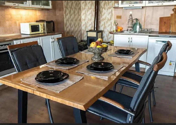 ненийски * Lom