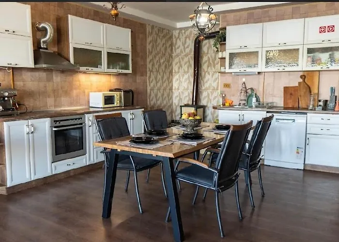 ненийски * Lom