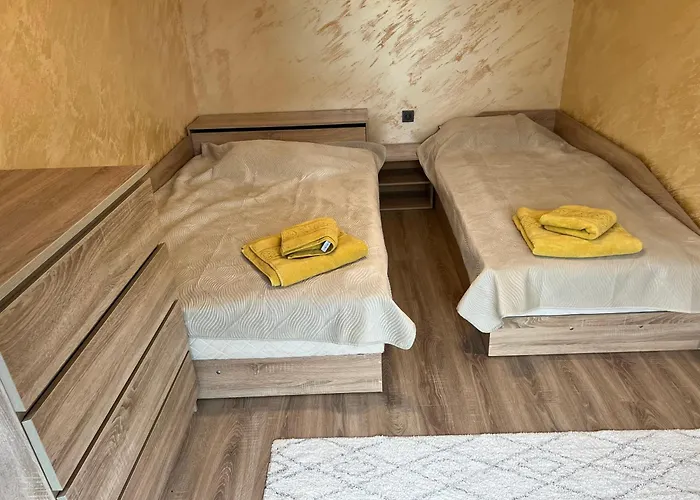 בית נופש ненийски Lom